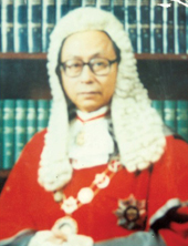 杨铁樑（1929- ）